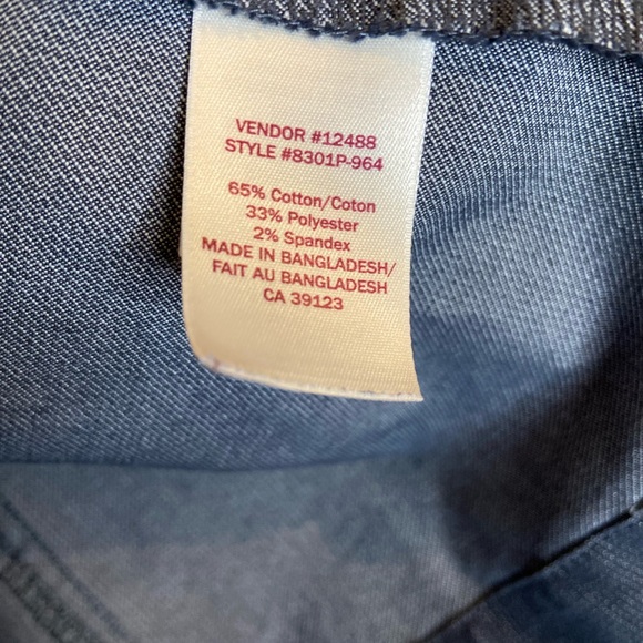 Dark Denim Blue Cropped Blazer - Picture 7 of 8